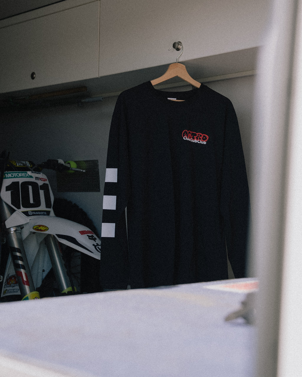 Astro Checkered Longsleeve Tee - Il mio negozio