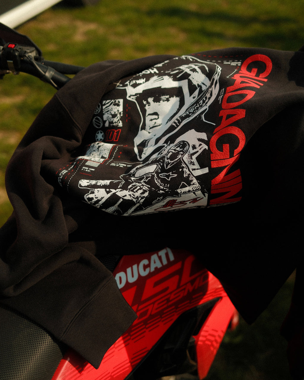 DesmoGuada Black Hoodie - Il mio negozio